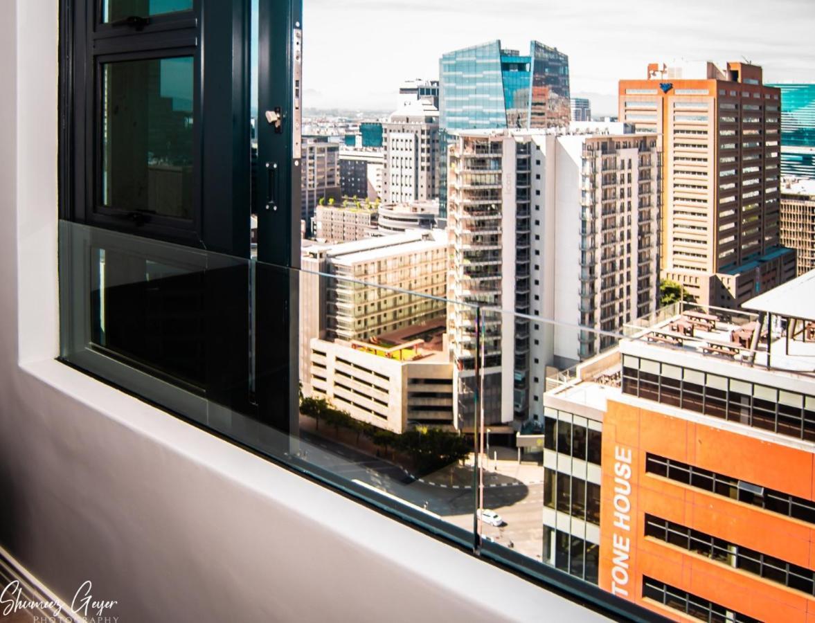 16 On Bree Luxury Studio Apartment With City Mountain Sea Views เคปทาวน์ ภายนอก รูปภาพ
