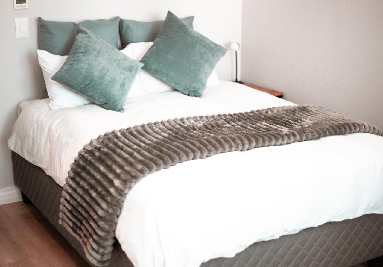 16 On Bree Luxury Studio Apartment With City Mountain Sea Views เคปทาวน์ ภายนอก รูปภาพ