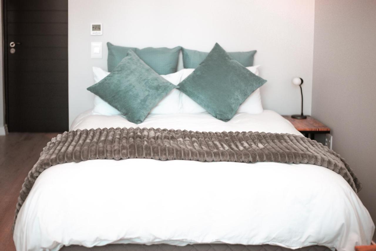 16 On Bree Luxury Studio Apartment With City Mountain Sea Views เคปทาวน์ ภายนอก รูปภาพ