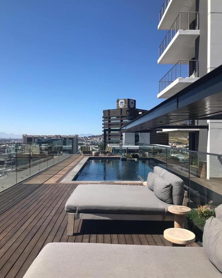 16 On Bree Luxury Studio Apartment With City Mountain Sea Views เคปทาวน์ ภายนอก รูปภาพ
