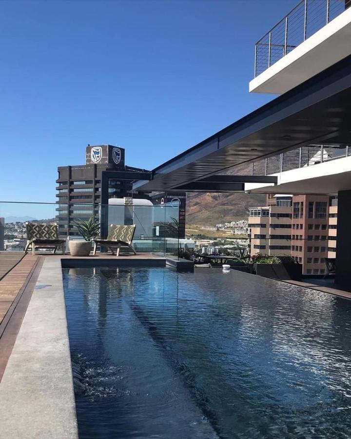 16 On Bree Luxury Studio Apartment With City Mountain Sea Views เคปทาวน์ ภายนอก รูปภาพ